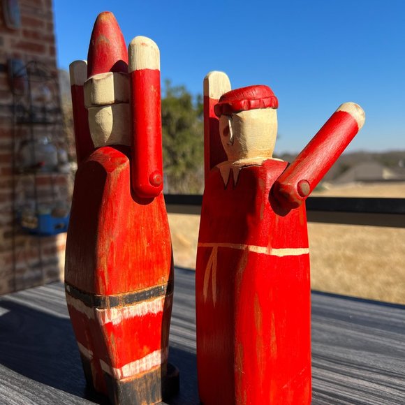 Wolf Creek Folk Art Santa & Mrs Claus Figure Hand Carved & Painted Wood - Picture 12 of 15